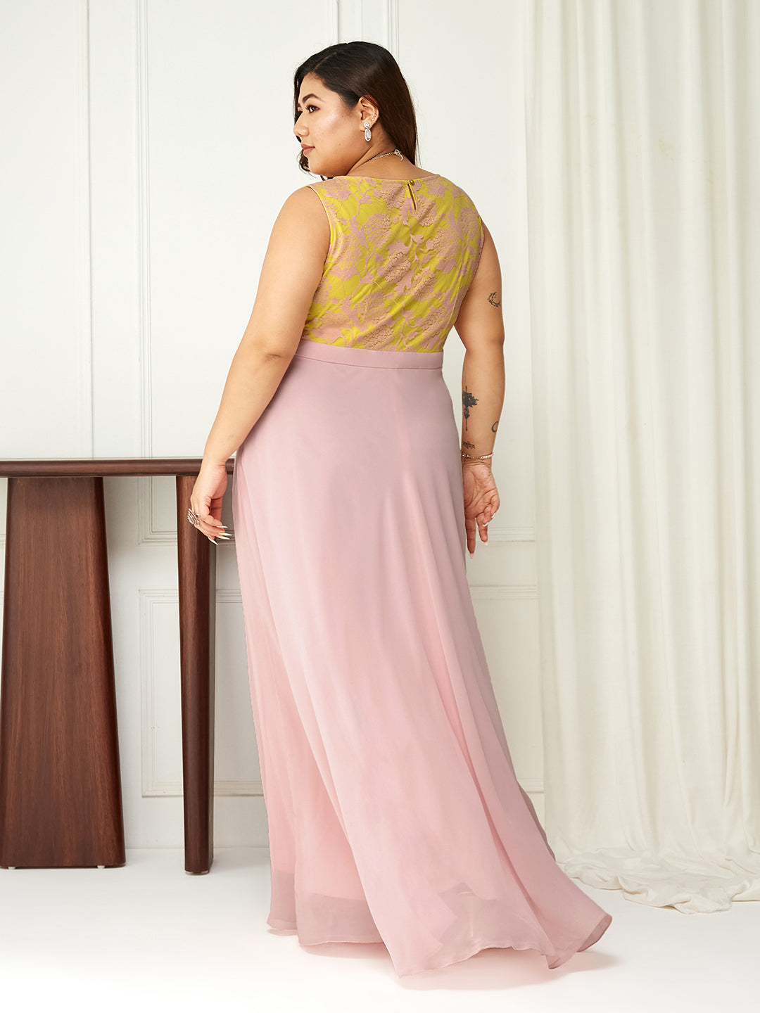 Dusty Pink Sleeveless Fit and Flare Lace Dress for Women