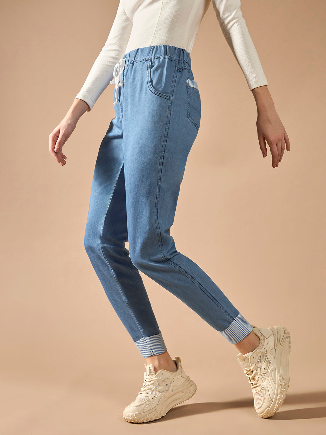Women's Blue High-Rise Clean-Look Solid Cropped Striped Detailing Denim Joggers