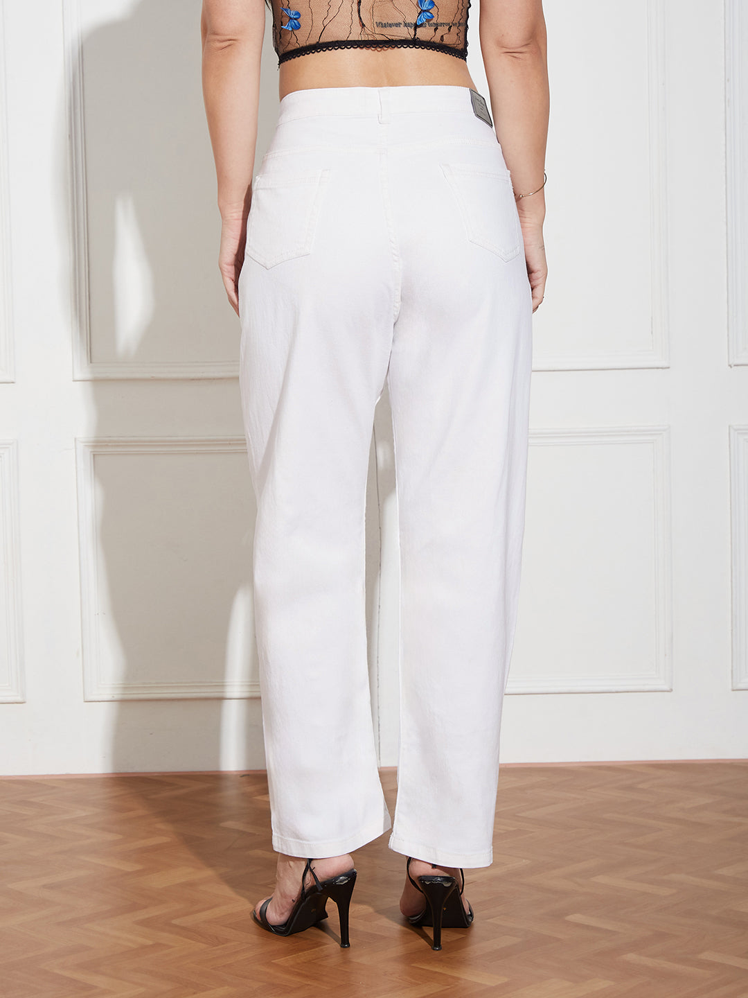 Women's White Tapered Mid Rise Clean Look Cropped Stretchable Denim Jeans
