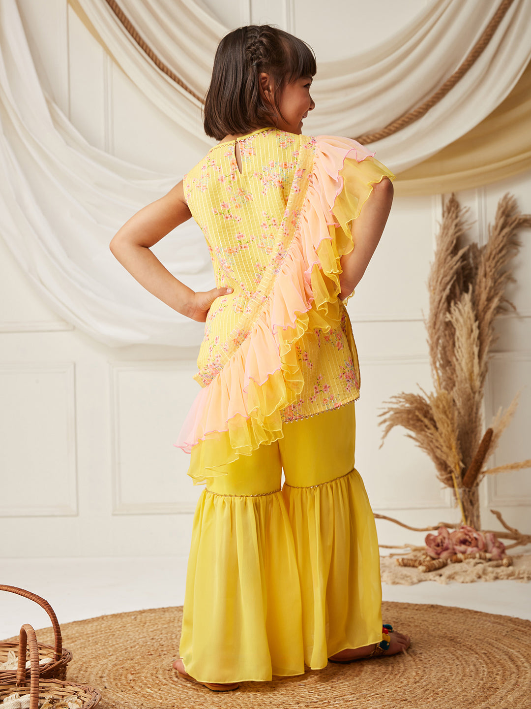 Multicolored-Base-Yellow Round Sleeveless Embellished Short-Sleeve Regular-Length Kurta Set