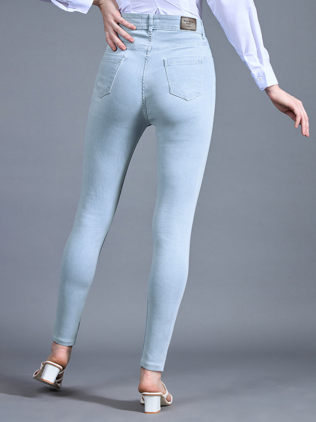 Women's Light Blue Skinny High-Rise Distressed Cropped Denim Jeans