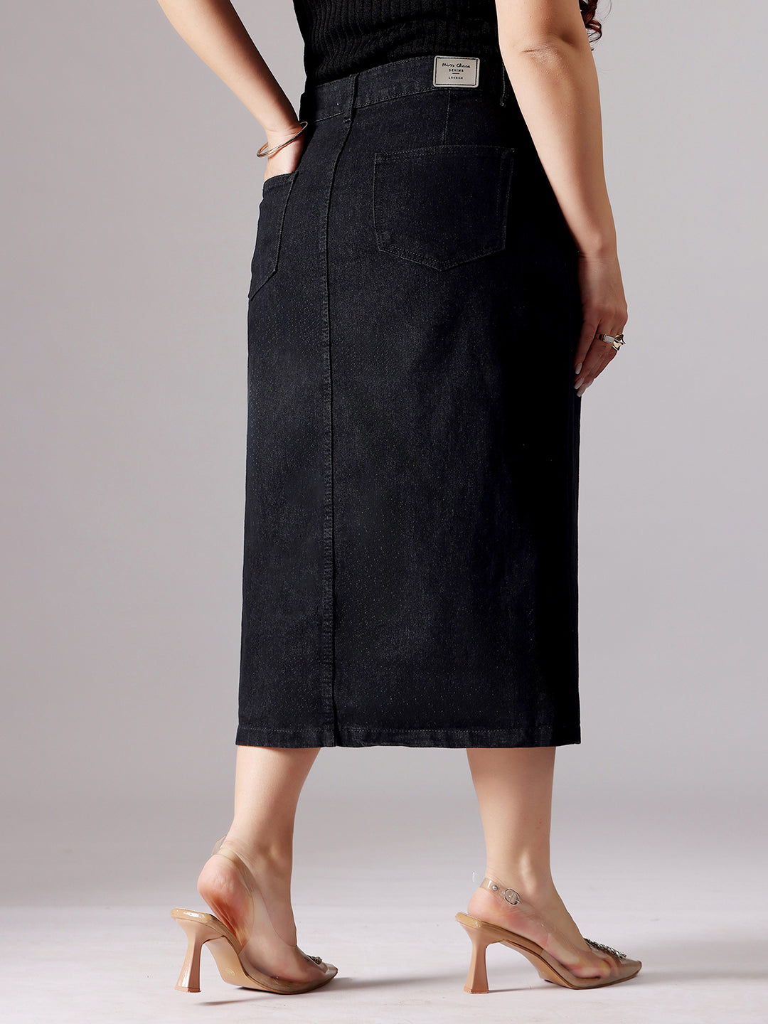 Women's Black Straight-Fit High-Rise Clean-Look Stretchable Denim Midi Skirt