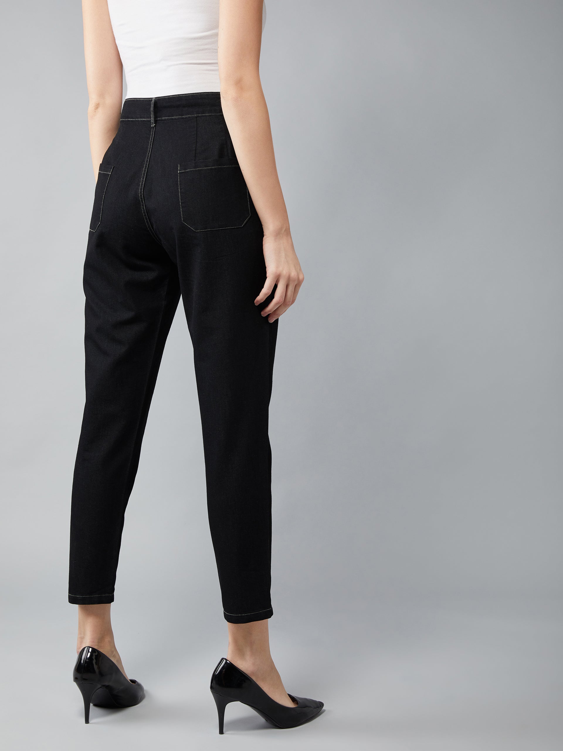 Women's Black Regular High-Rise Clean-Look Cropped Denim Pant