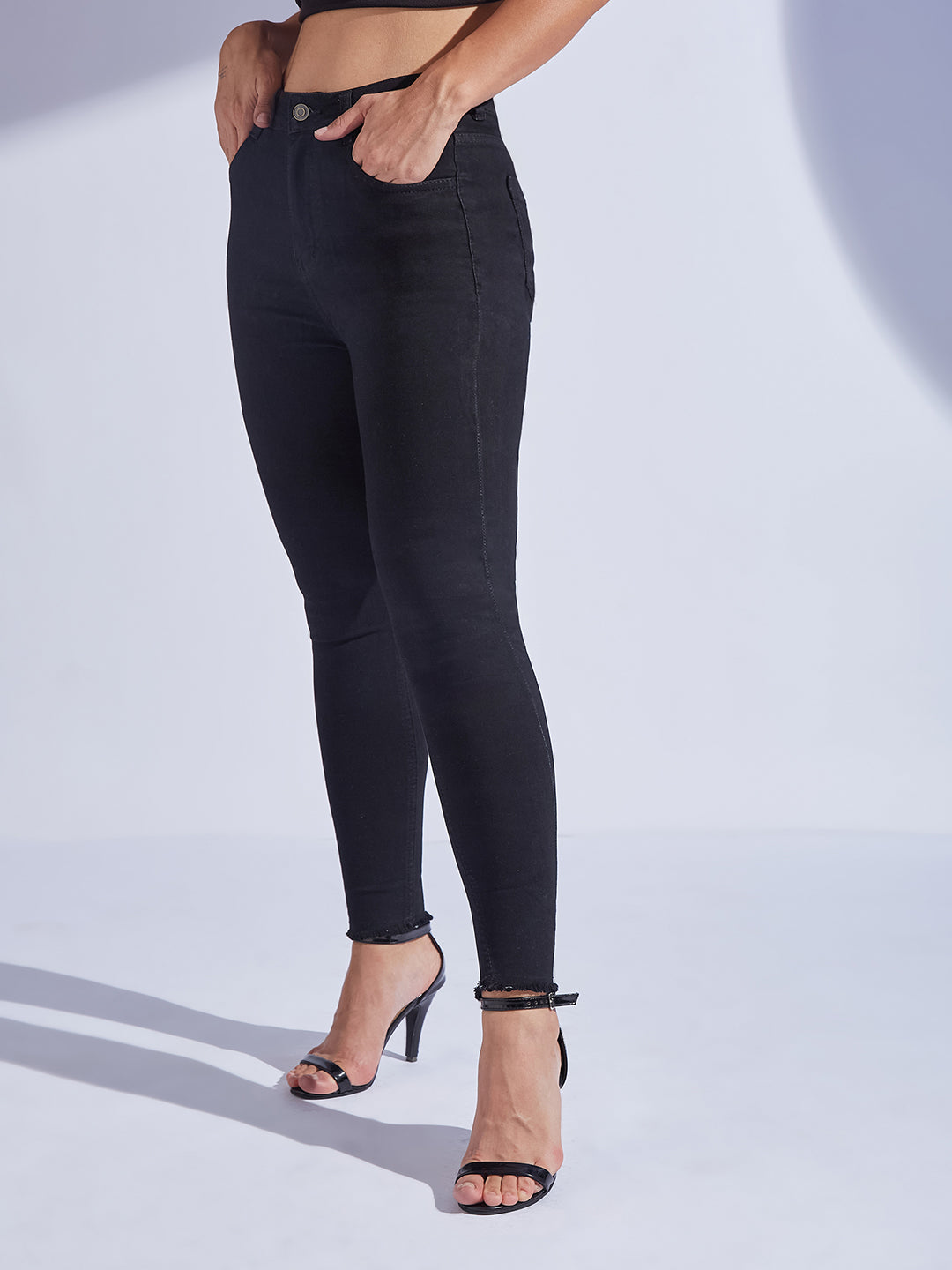 Women's Black Skinny Fringed Detailing High-Rise Solid Cropped Stretchable Denim Jeans