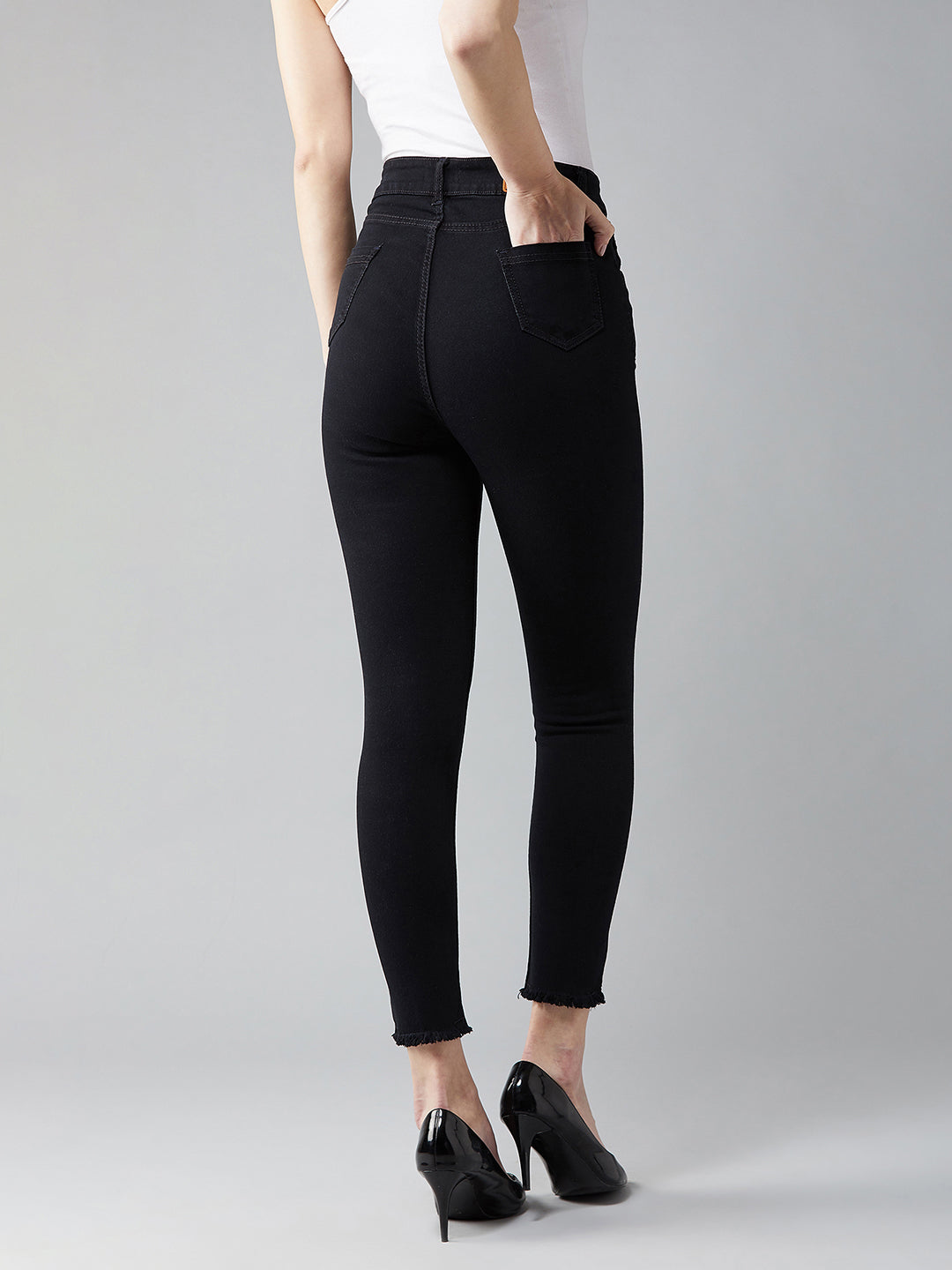 24/7 Comfort Black Skinny High-Rise Cropped Fringed Hemline Stretchable Denim Jeans