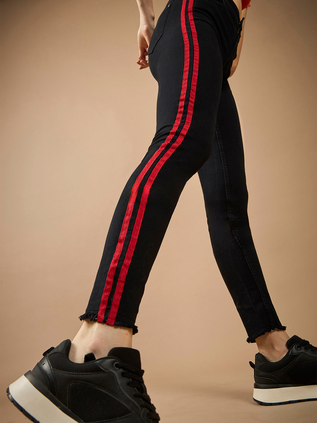 Women's Black Slim Fit High-Rise Clean-Look Regular-Length twill Tape Detailing Stretchable Denim Jeans