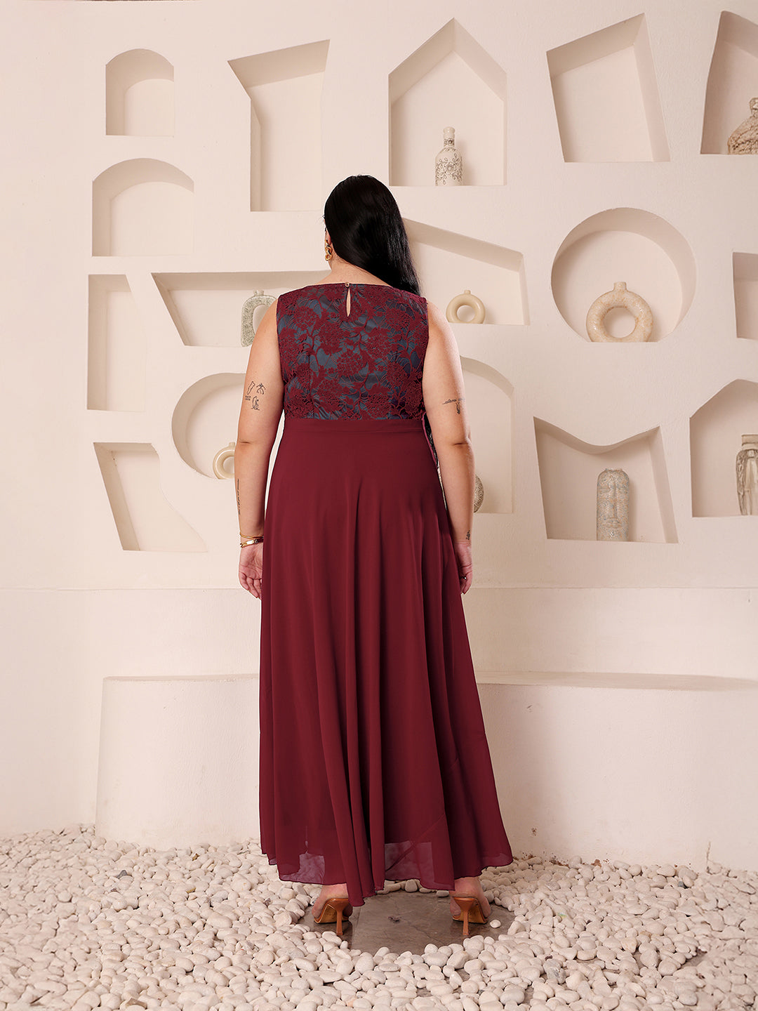 Body Bliss Maroon & Teal Boat Neck Sleeveless Self-Design Lace-Overlaid Maxi Dress