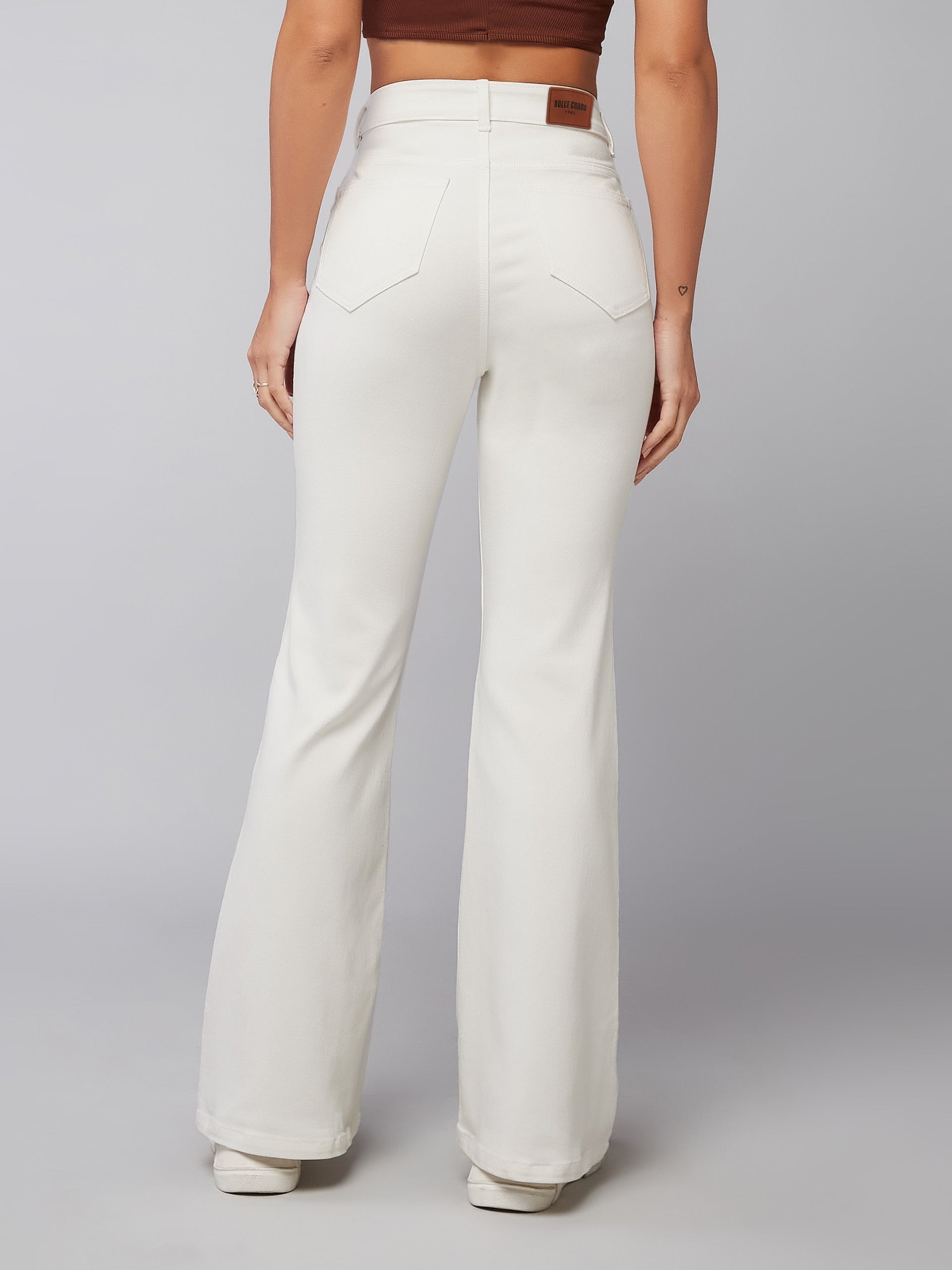 24/7 Comfort White Bell-Bottom Bootcut Hourglass High-Rise Stretchable Denim Jeans