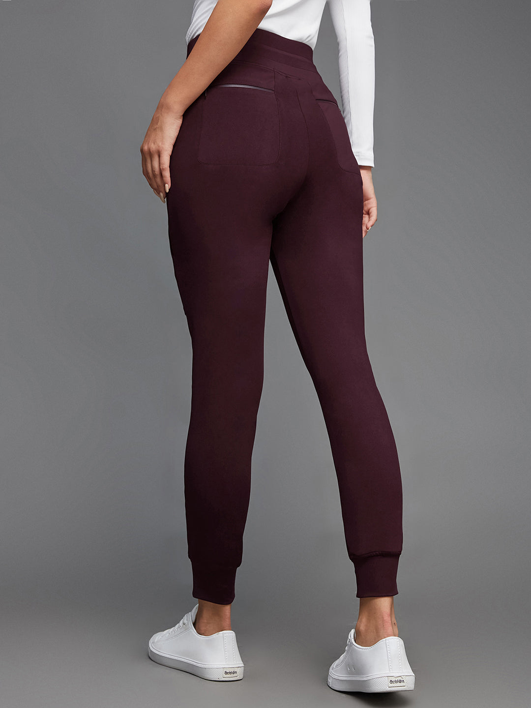 Crease Ease Women's Solid Wine Relaxed Fit Regular-Length Tiggers