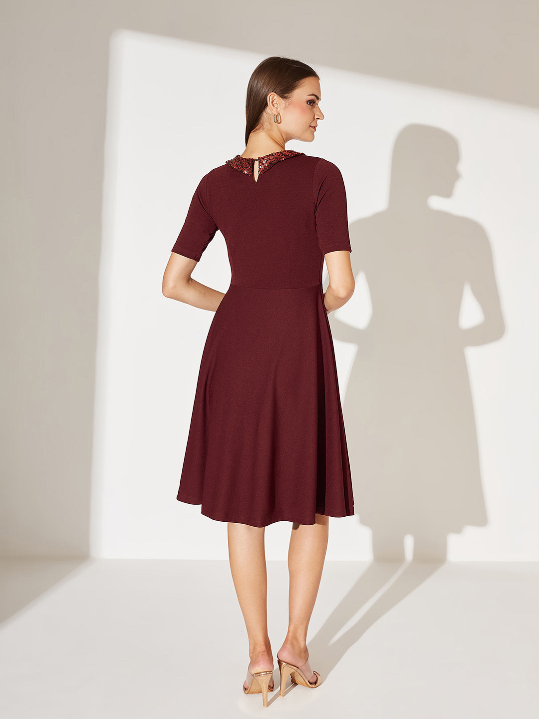 Women's Wine Red Collared Round Neck Half Sleeve Solid Knee-Long Skater Dress