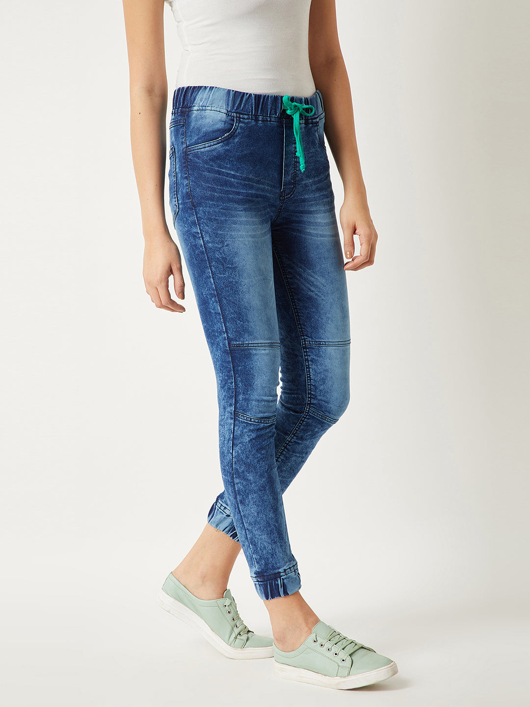 Women's Blue Relaxed Fit Mid Rise Regular Length Ice Wash Stretchable Denim Joggers