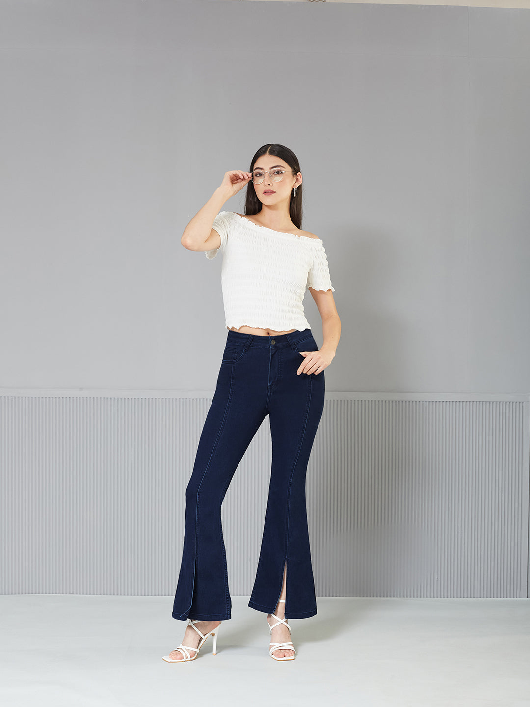 Women's Navy Blue Bootcut High-Rise clean-look Regular Stretchable Denim Jeans