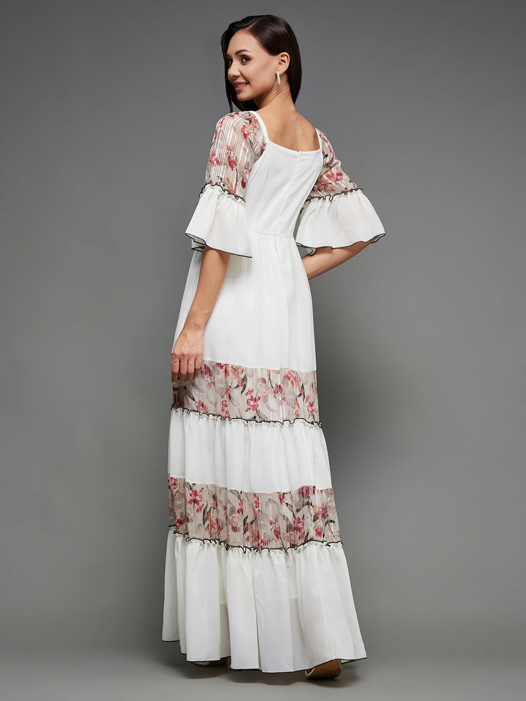 Women's Multicolored-Base-Off White Sweetheart Neckline Ruffled Sleeve Floral Patterned Tiered Maxi Georgette Dress