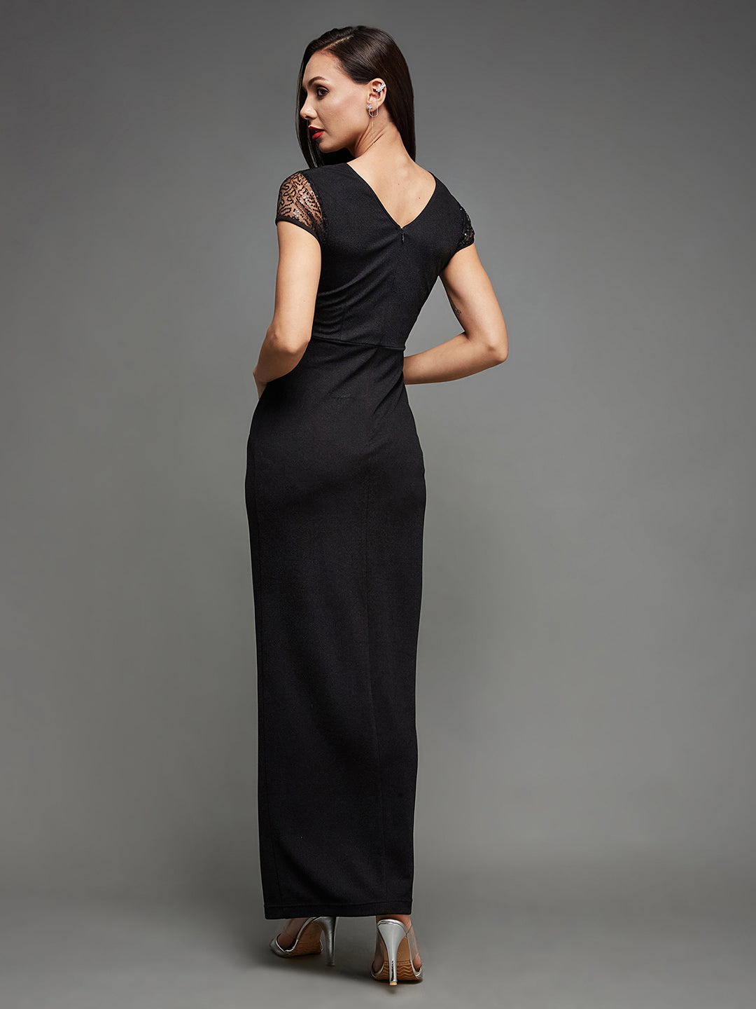 Women's Black Sweet-Heart Neck Short Sleeve Embellished Gathered Maxi Dress