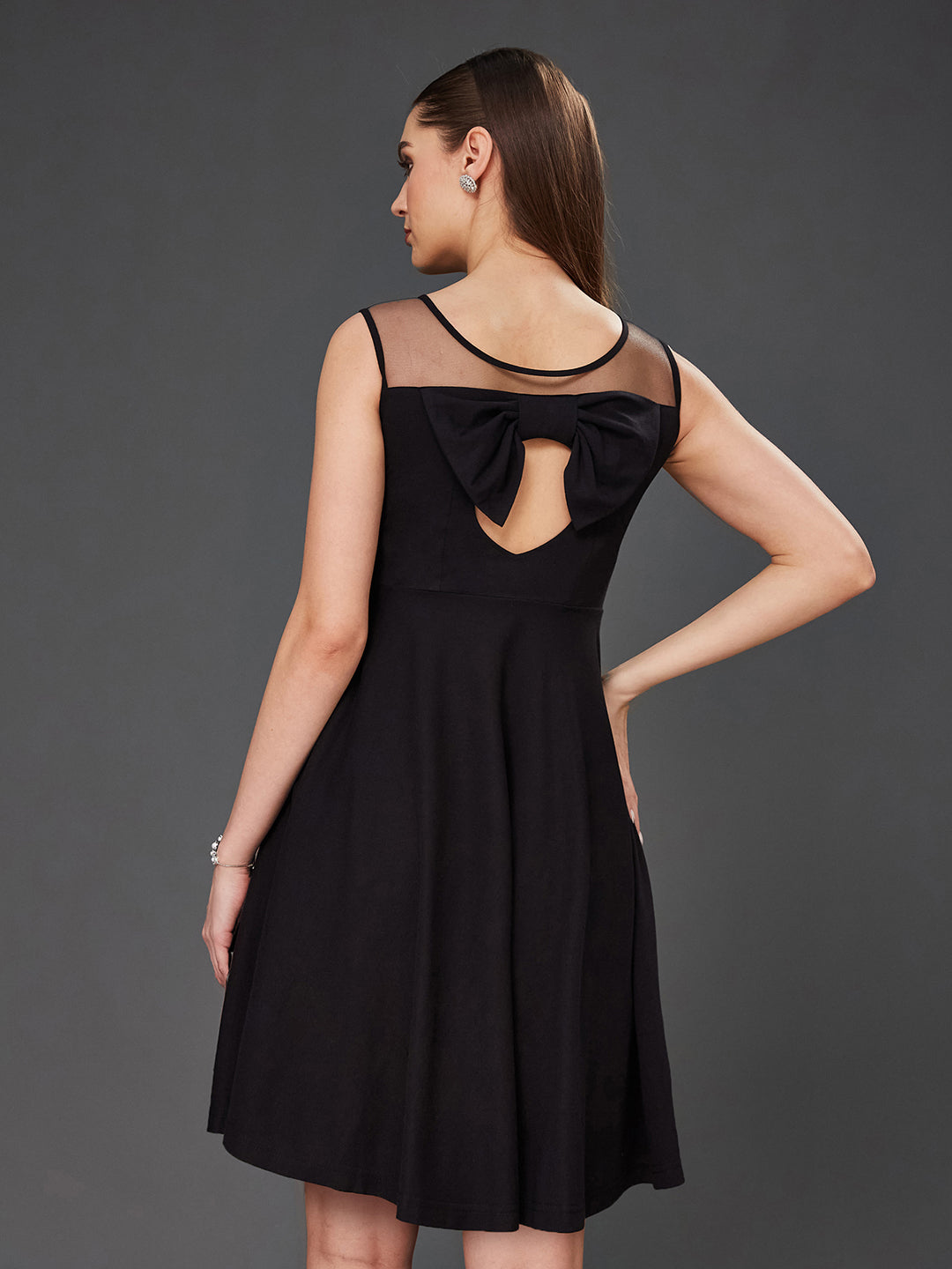 Women's Black Round Neck Sleeveless Back Cut Out Bow Mini Skater Dress