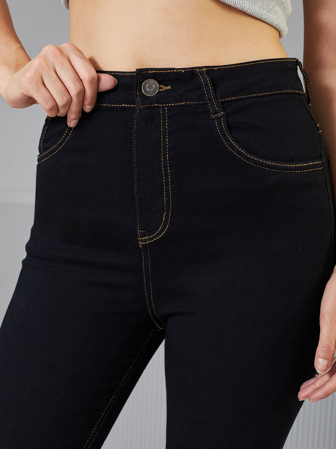 Women's Black Skinny High-Rise Regular Stretchable Denim Jeans