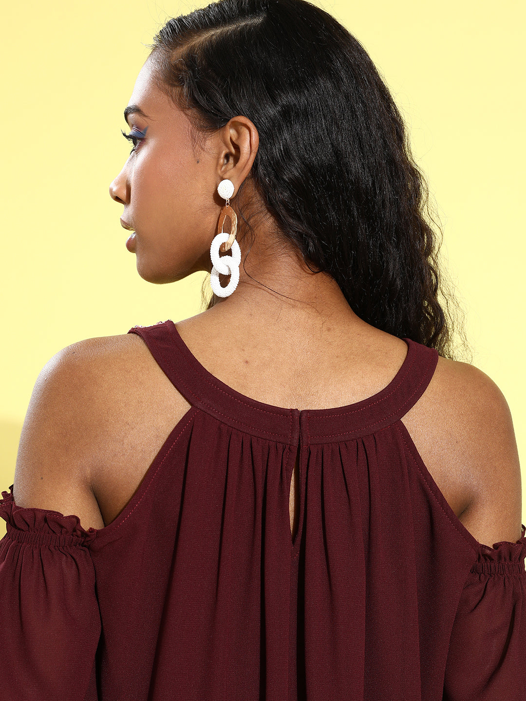 Women's Wine V-neck Cold Shoulder Solid Embellished Knee Length Dress