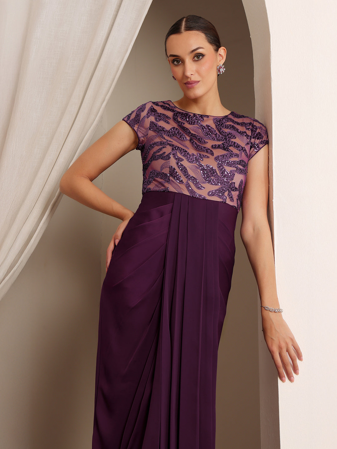 Women's Purple Round Neck Short Sleeve Embellished Pleated Satin Maxi Dress