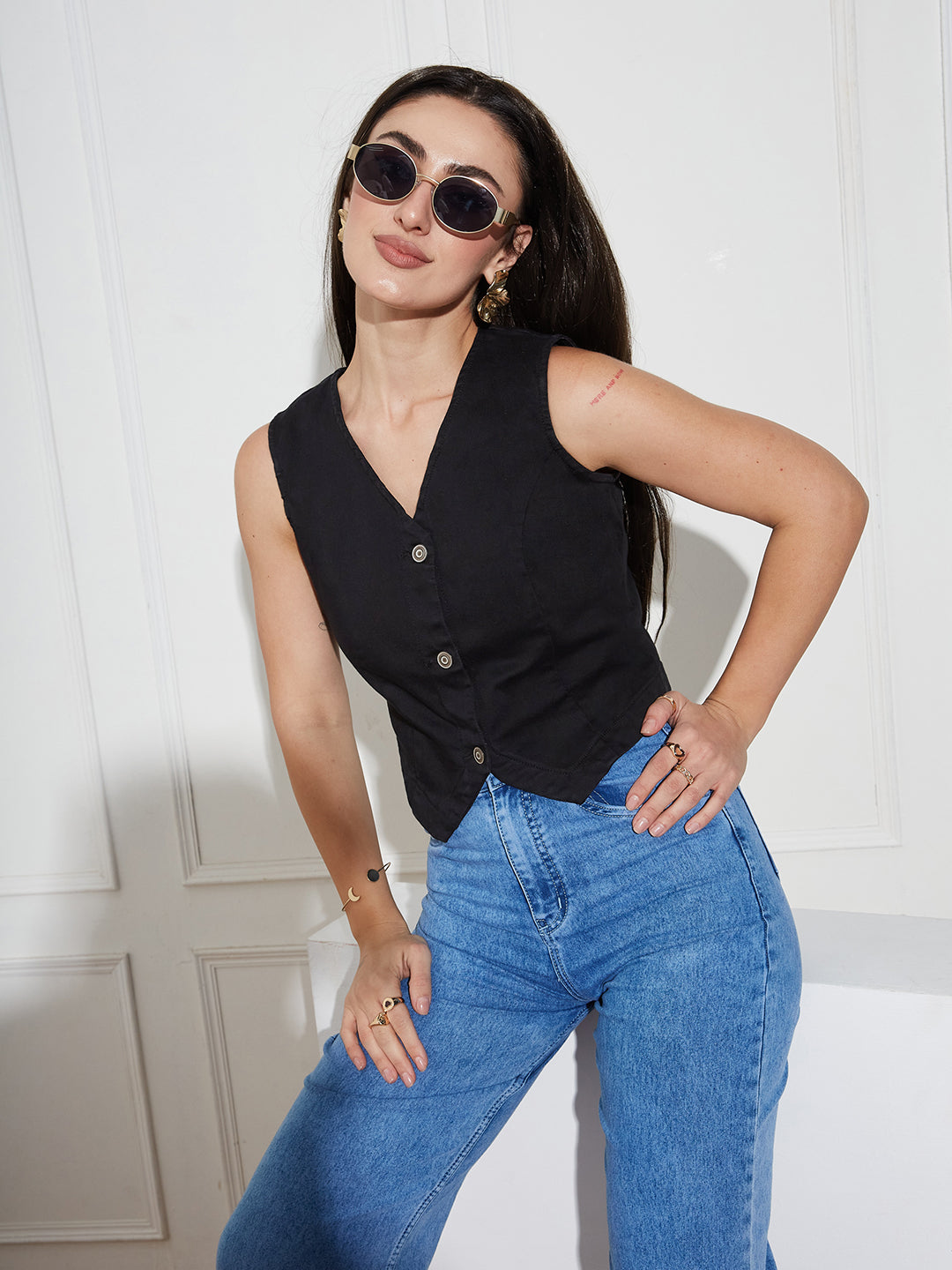Womens Black V Neck Sleeveless Solid Waistcoat-Styled Cropped Denim Top
