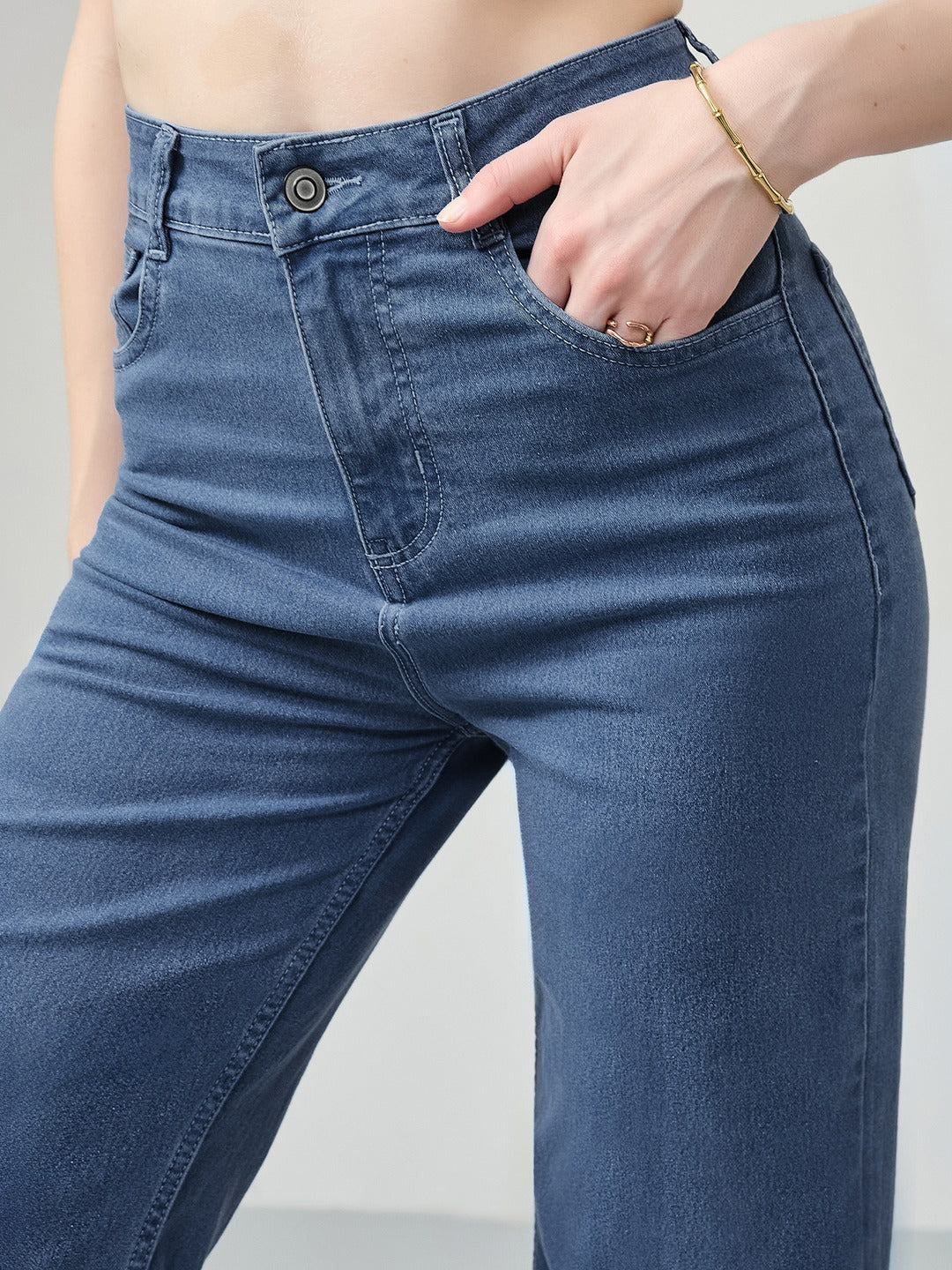 Blue Wide-Leg High-Rise Stretchable Denim Jeans for Women