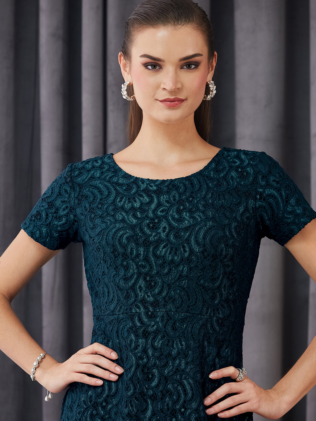 Women’s Teal Round Neck Half Sleeve Self Design Bodycon Knee-Length Lace Dress for Women