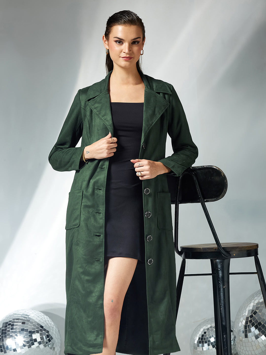 Women's Dark Green Solid V-Neck Full Sleeves Patched Pocketed Polyester Button Down Longline Winter Wear Jacket
