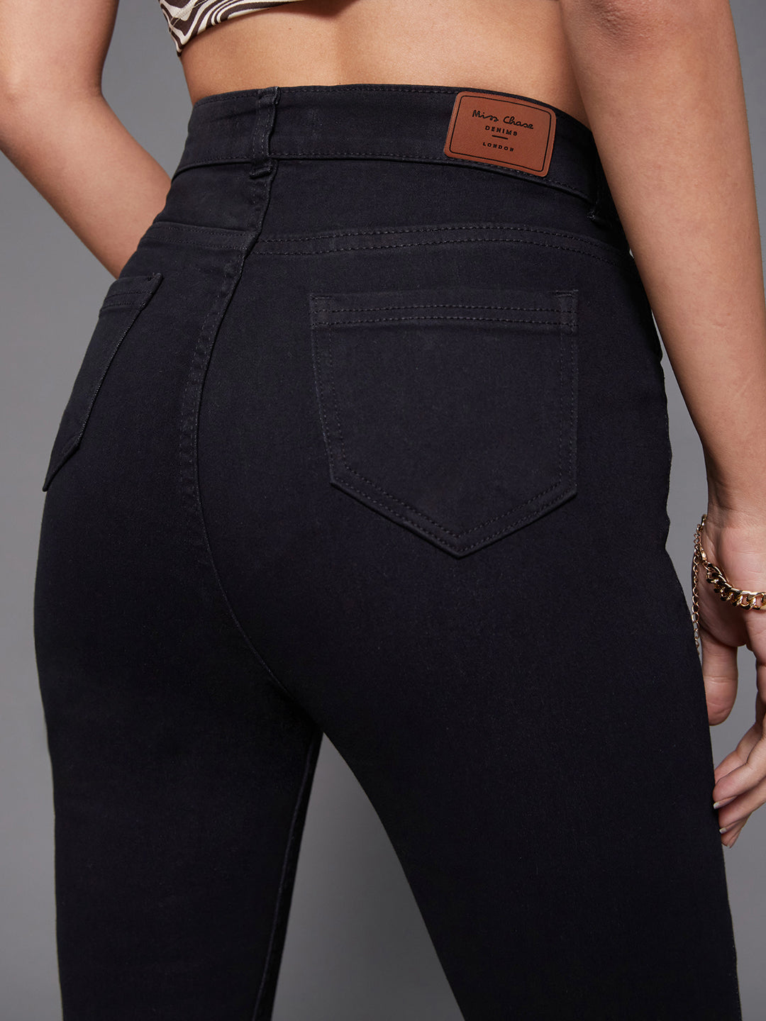24/7 Comfort Black Cotton Skinny-Fit Cropped High-Rise Stretchable Denim Jeans