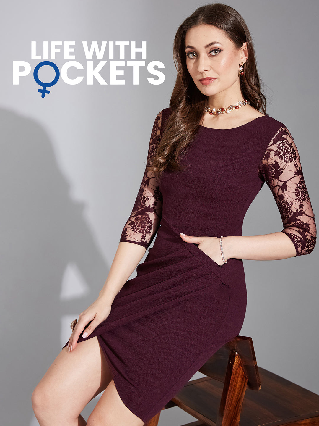 Women's Dark Purple Self Design Round Neck 3/4th Sleeves Front Pocketed Polyester Bodycon Knee-Length Dress