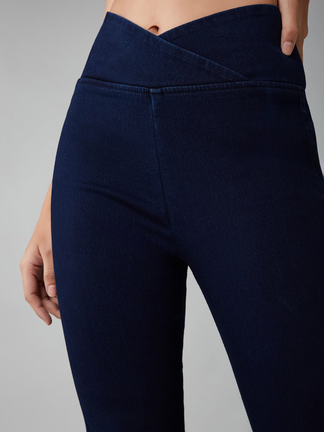 CHASEshape™ Women's Navy Blue High-Rise Clean-Look Regular-Length Stretchable Denim Pull Up Bootcut Shaping Jeans