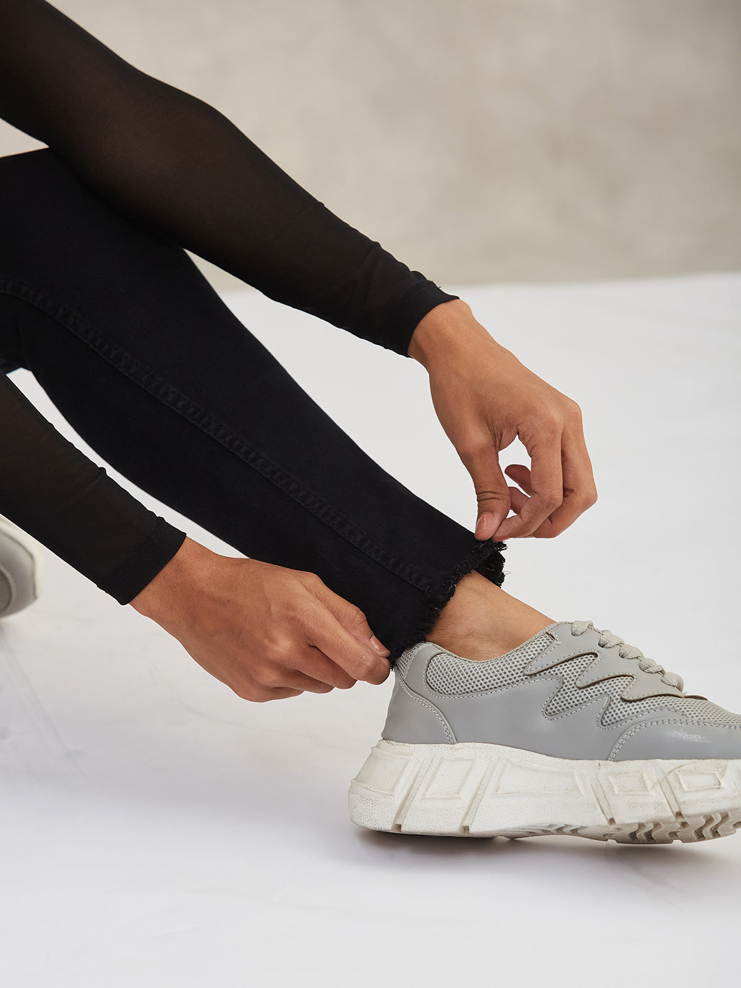 Women's Black Slim-Fit High-Rise Denim Jeans