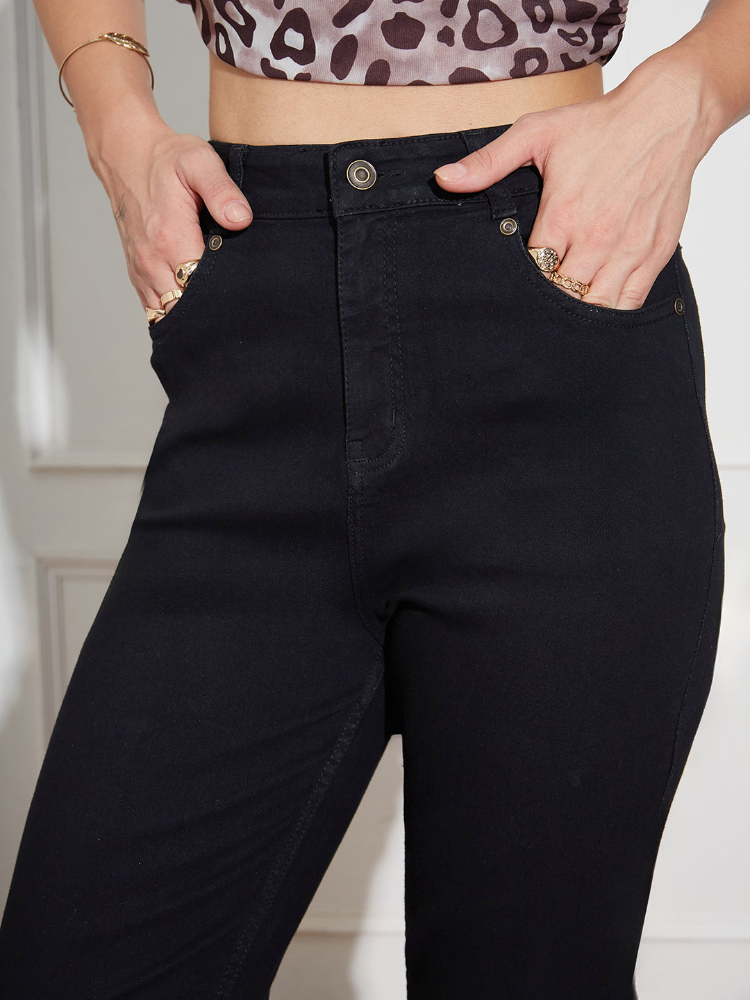 Women's Black High Rise Clean Look Regular-Length Stretchable Denim Mom's Jeans