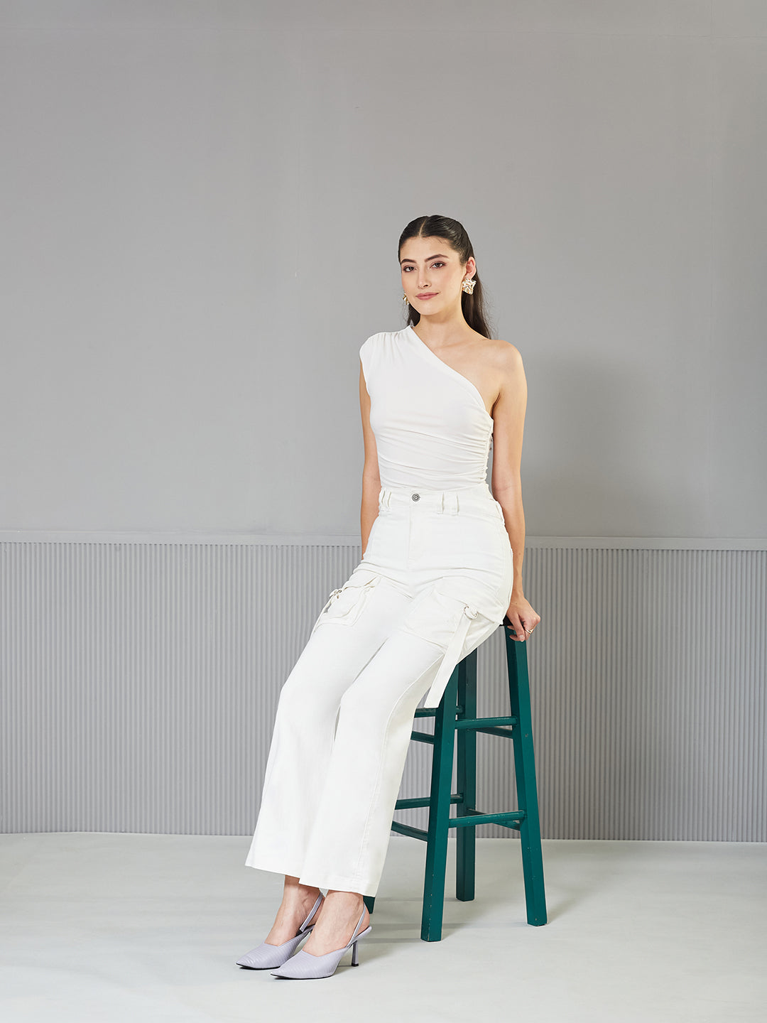 Women's White Bootcut High-Rise clean-look Regular Stretchable Denim Jeans