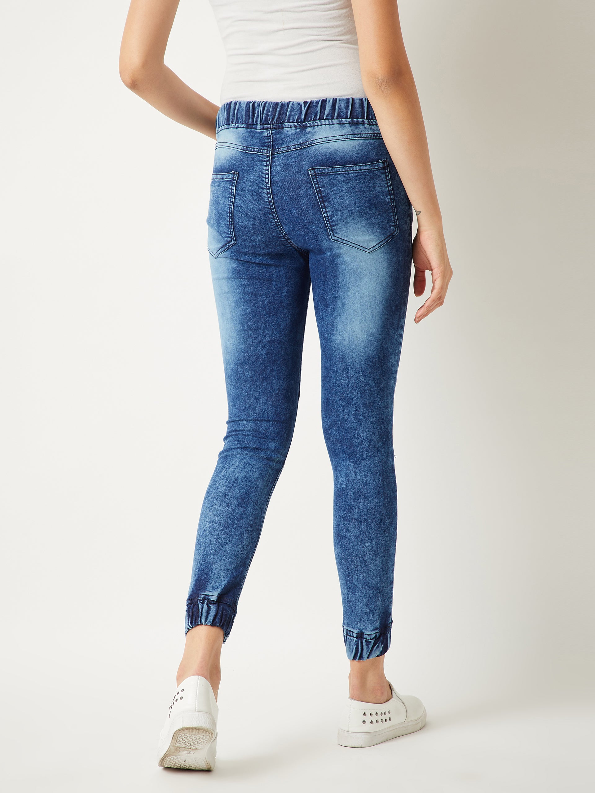 Women's Blue Relaxed Fit Mid Rise Clean-Look Regular Length Denim Joggers