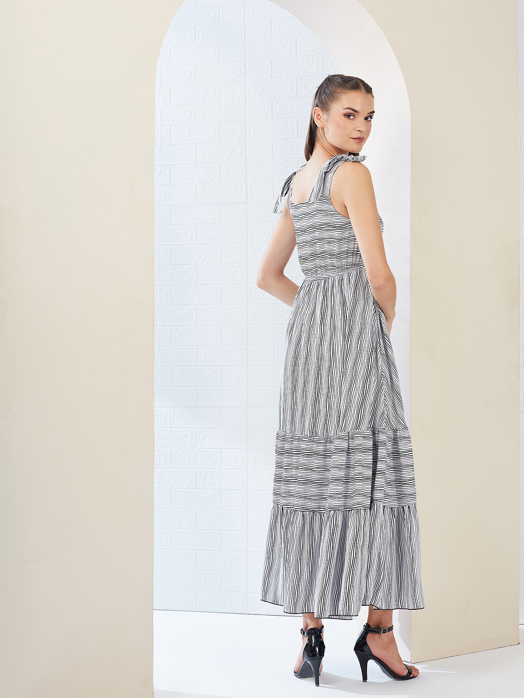 Black & White Striped Sweet-Heart Neck Tie-Up Viscose Rayon Tiered Relaxed Fit Longline Dress for Women