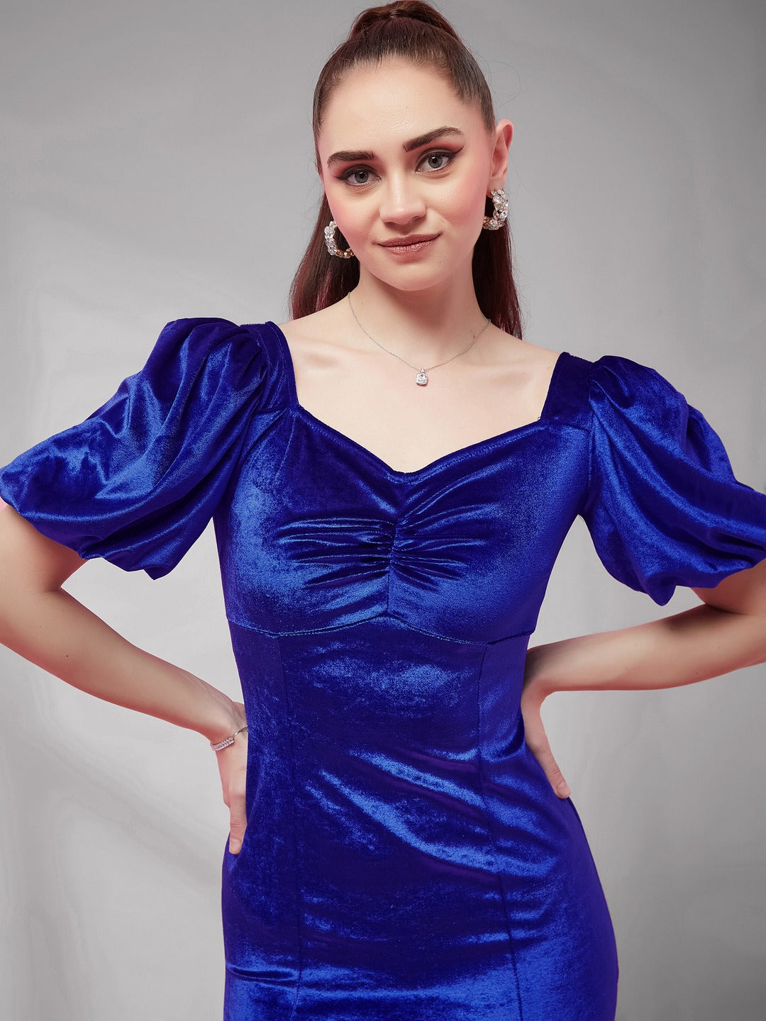 Royal Blue-Colored Sweetheart Neck Half Sleeve Solid Bodycon Knee-Long Velvet Dress for Women