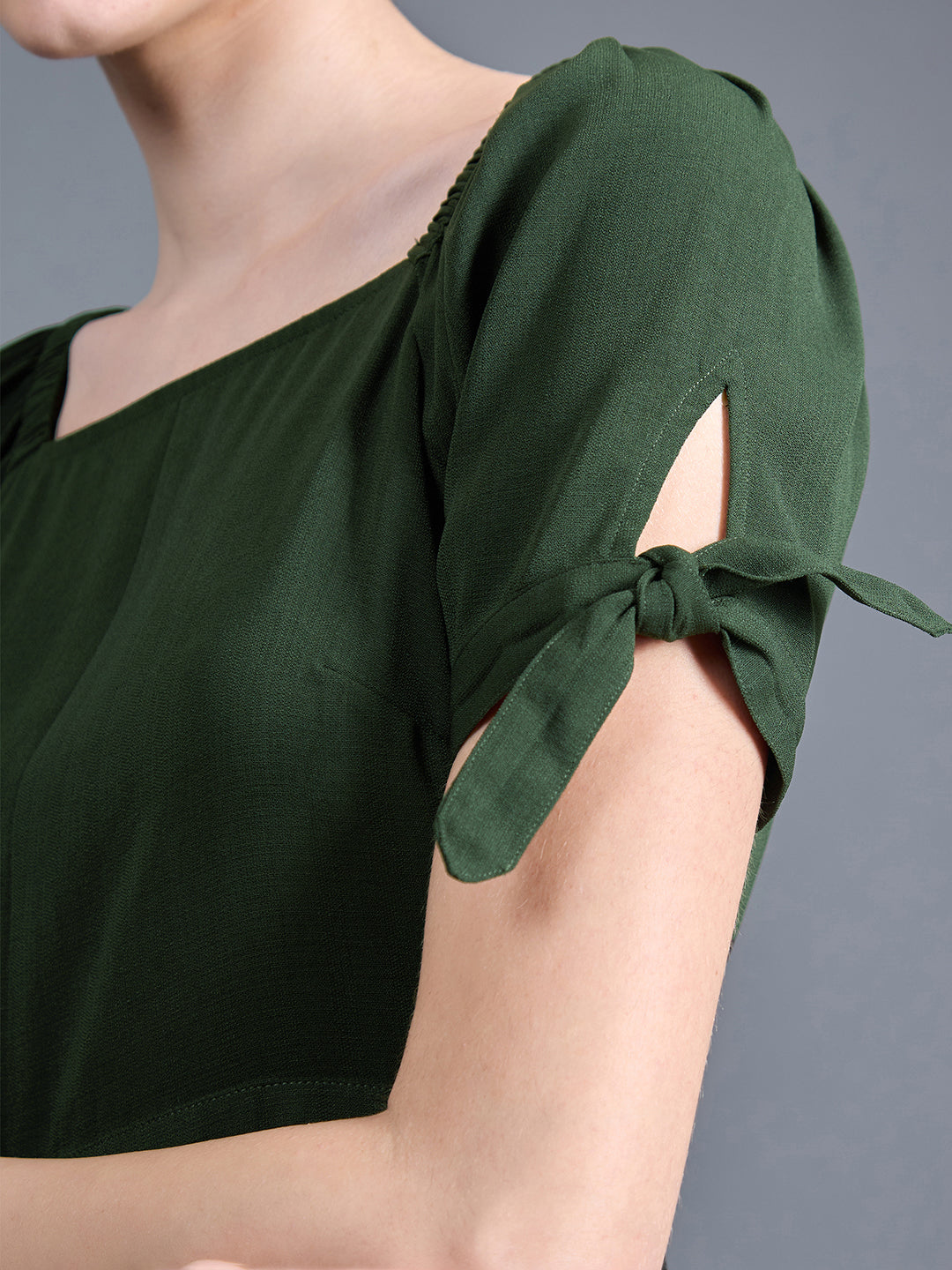 Women's Dark Green Square neck Puff sleeve Solid Wide-Leg Regular Jumpsuit