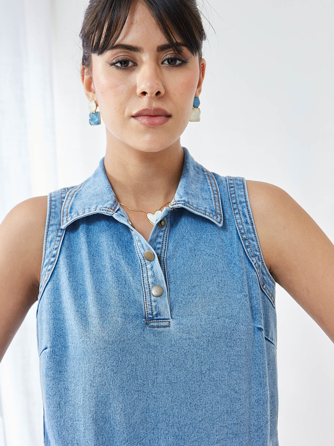 Light Blue Sleeveless Shirt Collar Button-Back Denim Top For Women