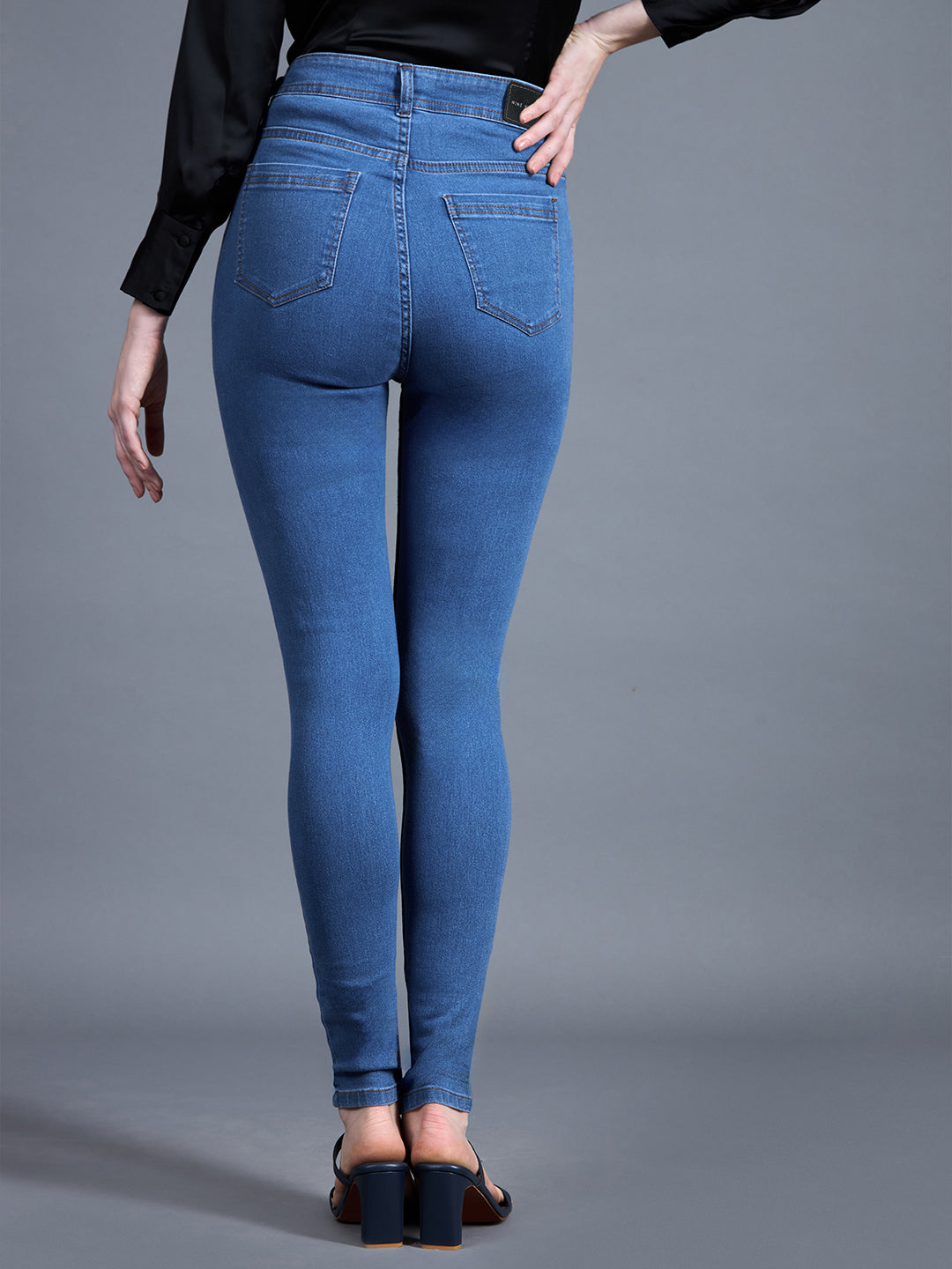 24/7 Comfort Workwear Women's Blue Skinny High Rise Distressed Regular Length Denim Jeans