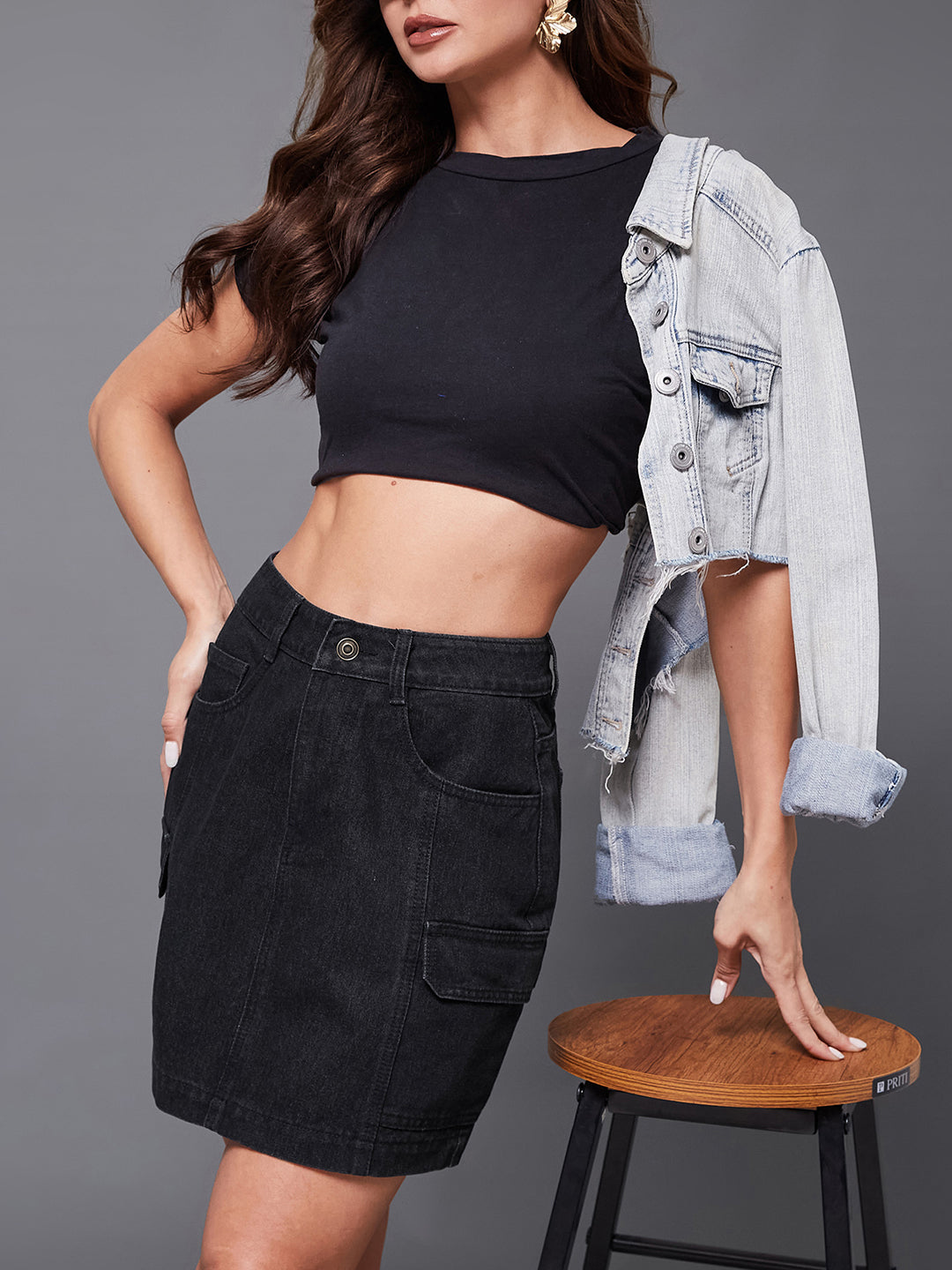 Black Straight-Fit High-Rise Cargo Mini Denim Skirt for Women