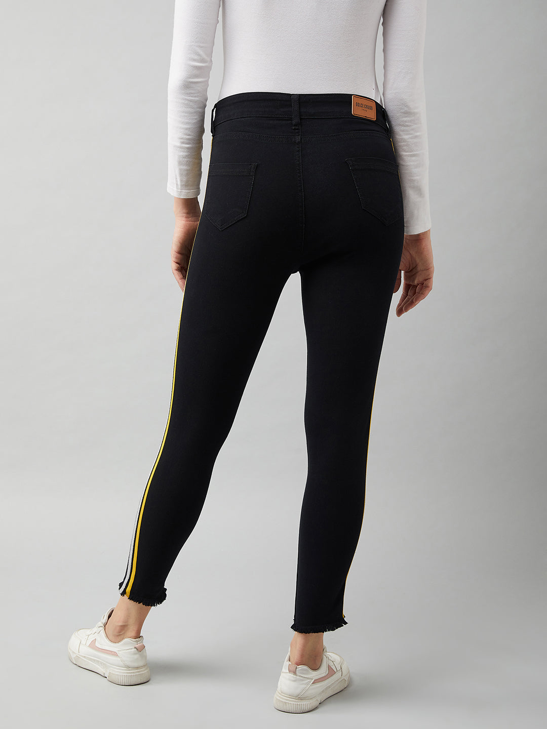 Women's Black Skinny High-Rise Cropped Stretchable Denim Jeans