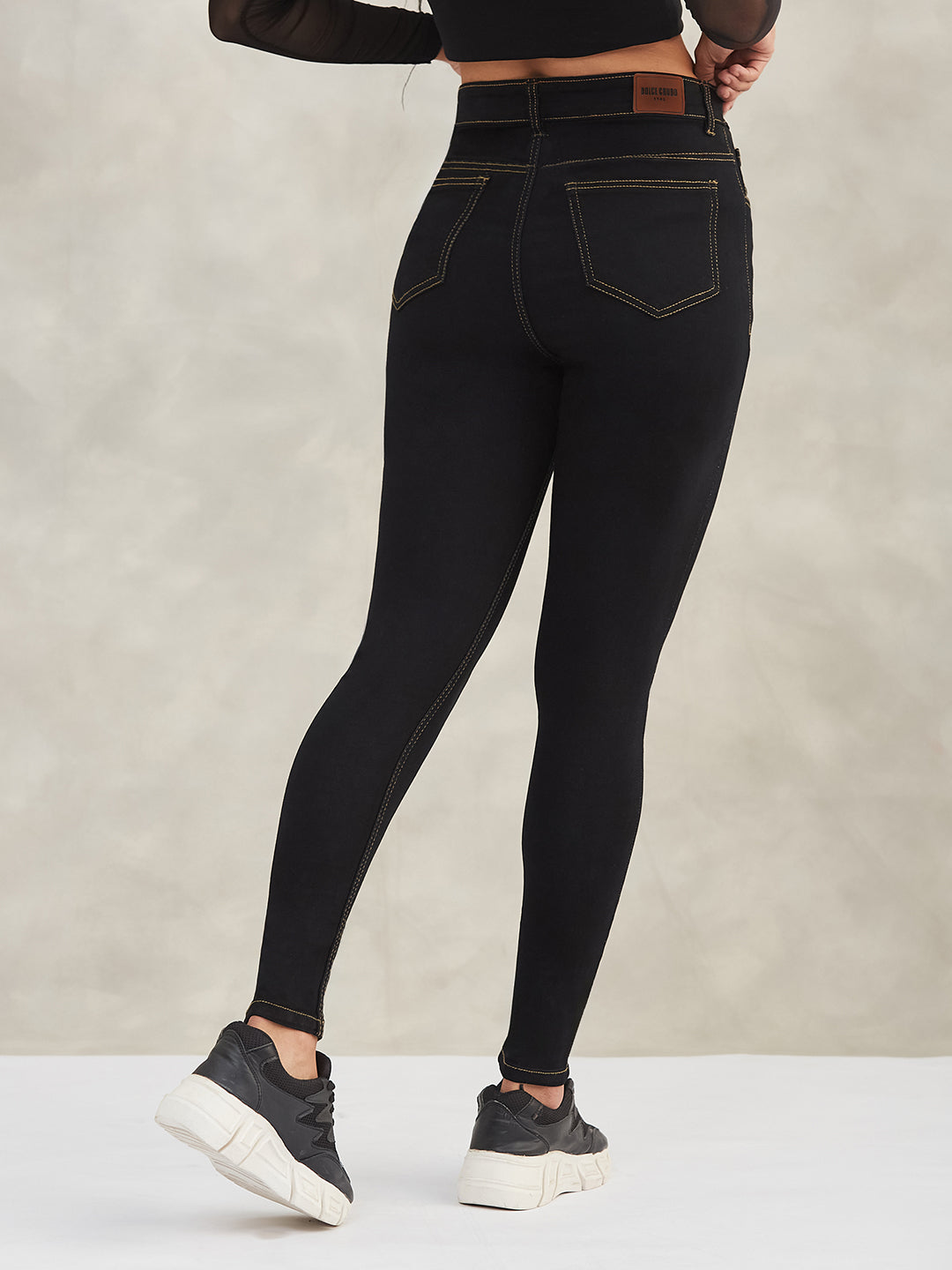 Women's Black Skinny High-Rise Stretchable Denim Jeans