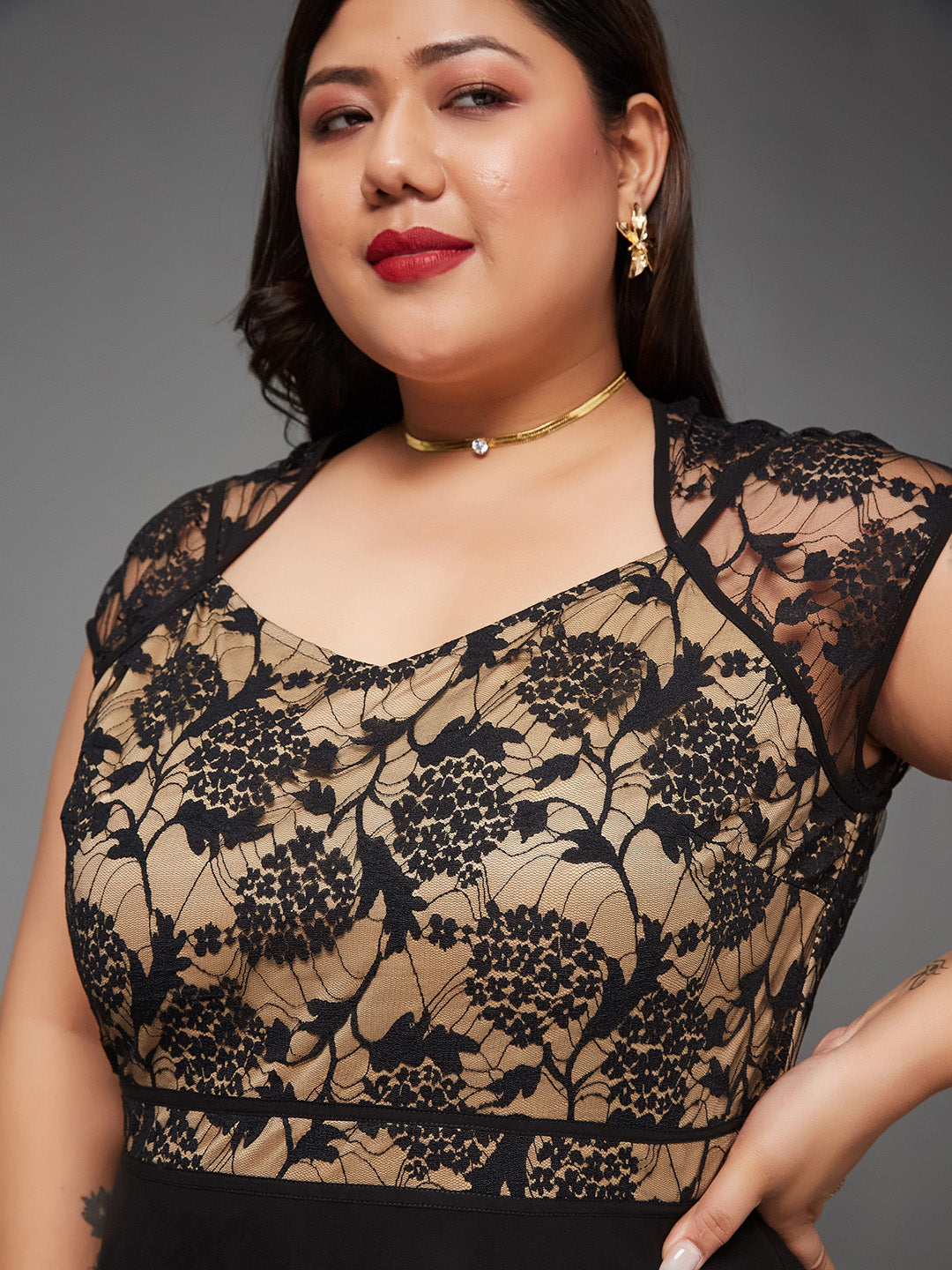 Black Floral V - Neck Cap Short Sleeves Lace Overlaid Fit & Flare Paneled Maxi Dress for Women
