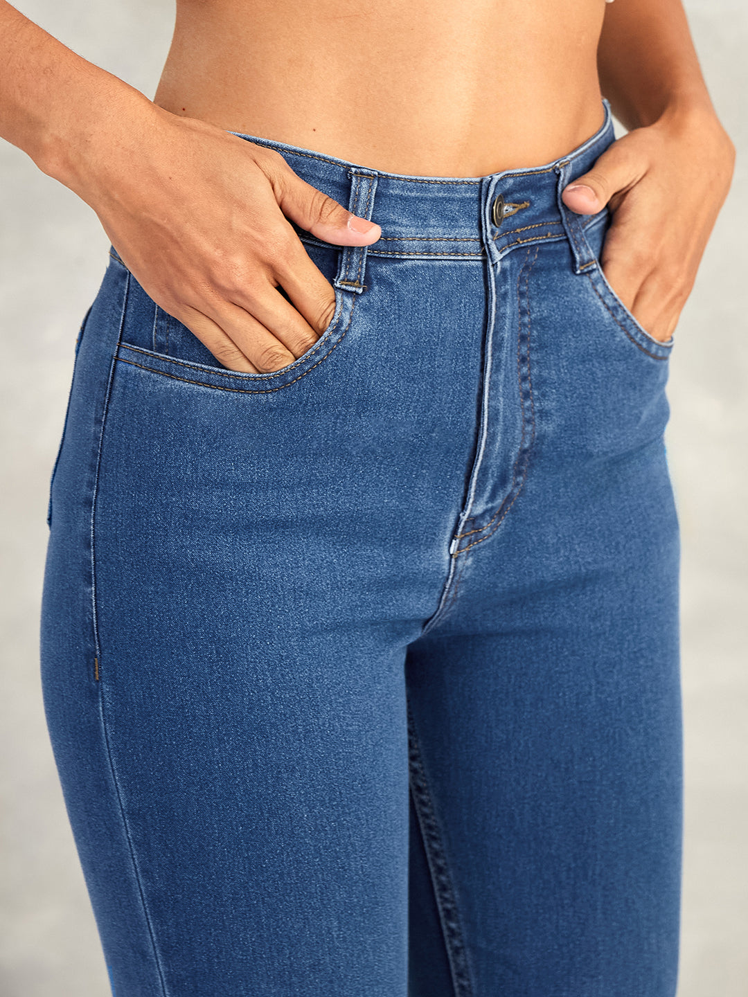 Women's Blue Skinny High-Rise Distressed Cropped Denim Jeans