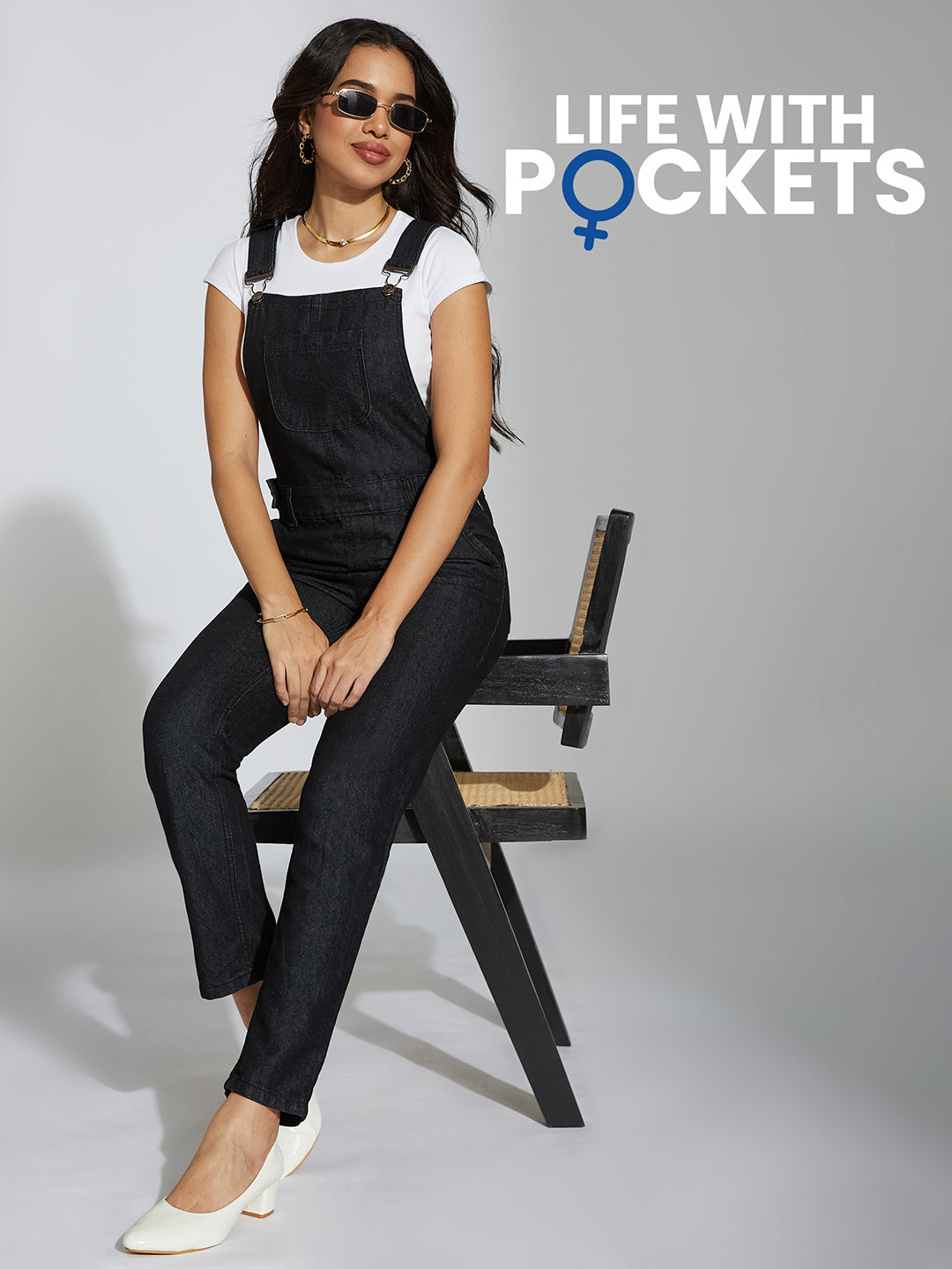 Women's Black High-Rise Clean-Look Regular Stretchable Skinny Denim Dungaree