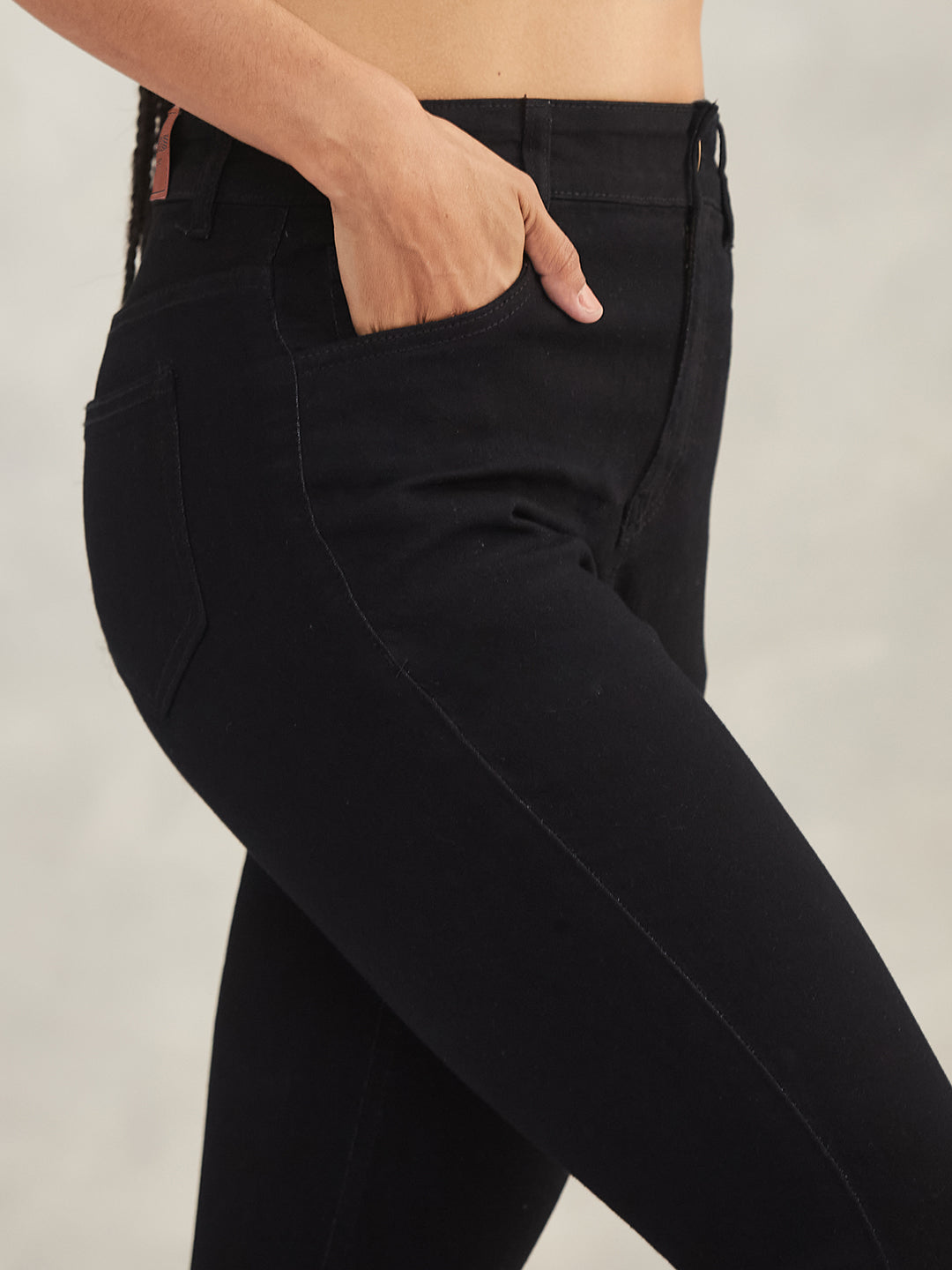 Women's Black Skinny High-Rise Stretchable Denim Jeans