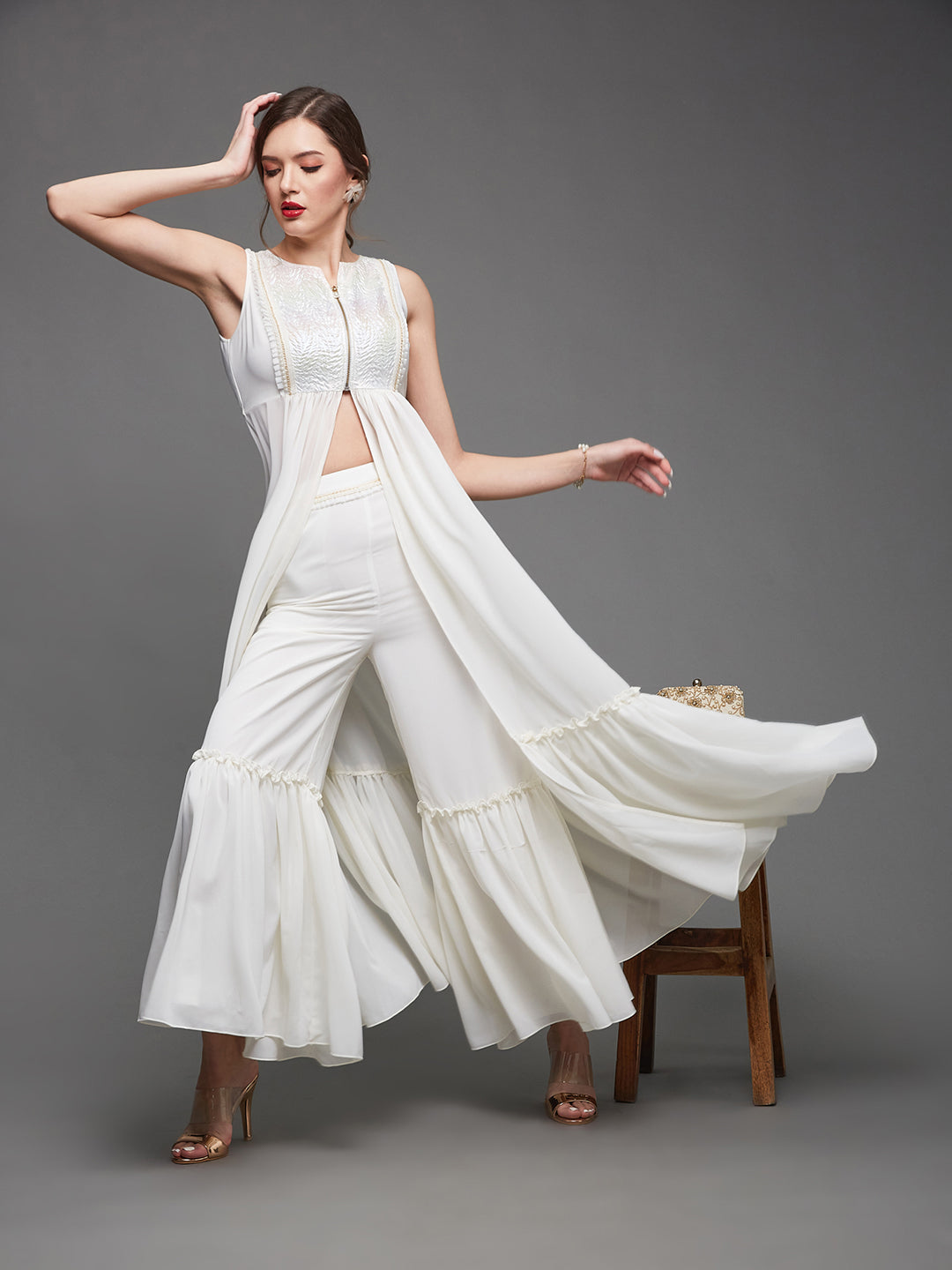 Women's Off White Round Neck Sleeveless Self Designed Tiered Regular-Length Georgette Co-Ord Set