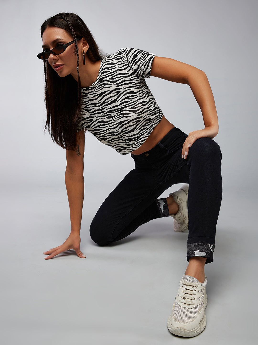Women's Black High-Rise Slim-Fit Stretchable Denim Jeans