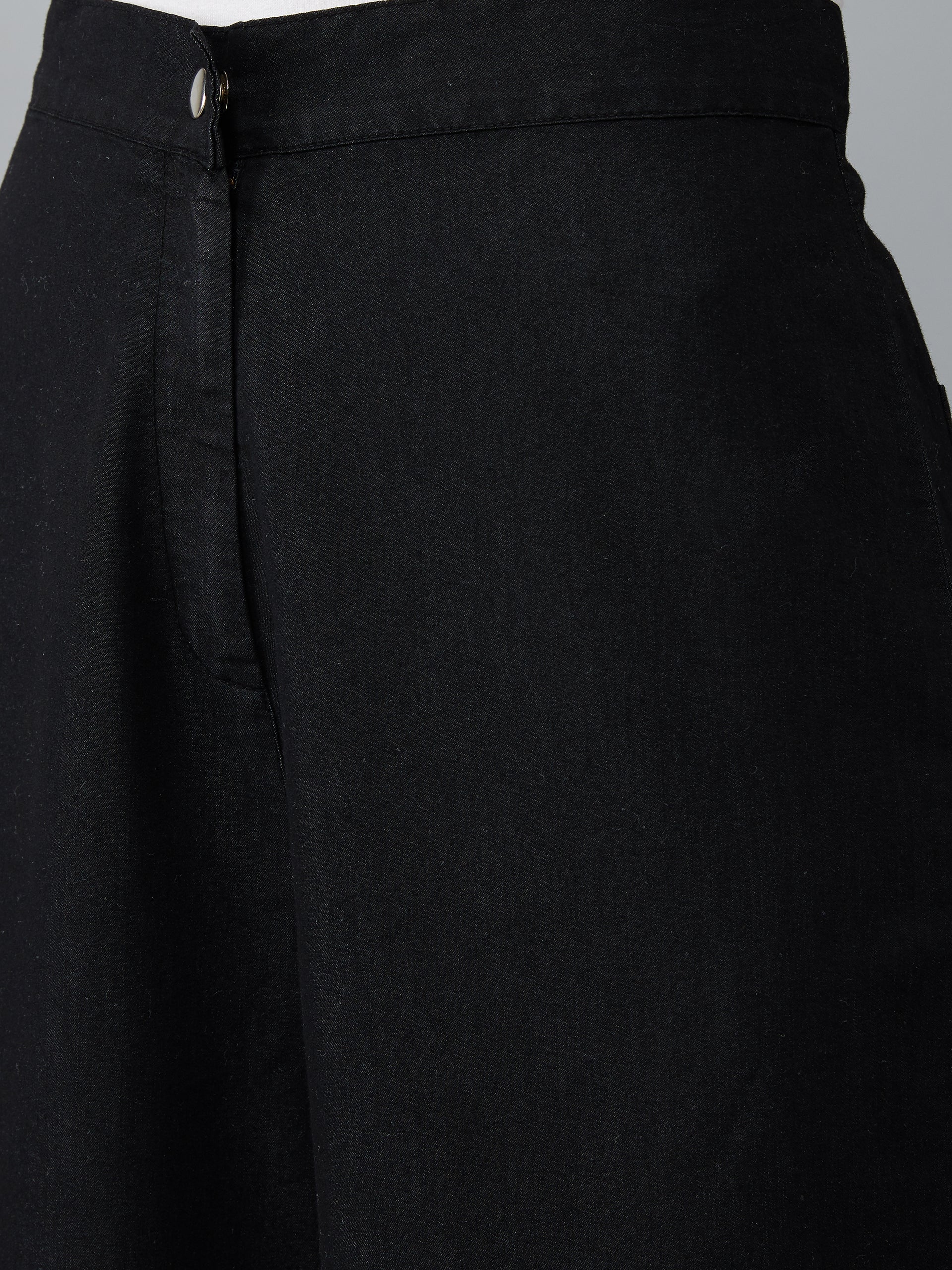 Women's Black Wide-Leg High-Rise Light Weight Clean-Look Regular Length Light Weight Denim Pants