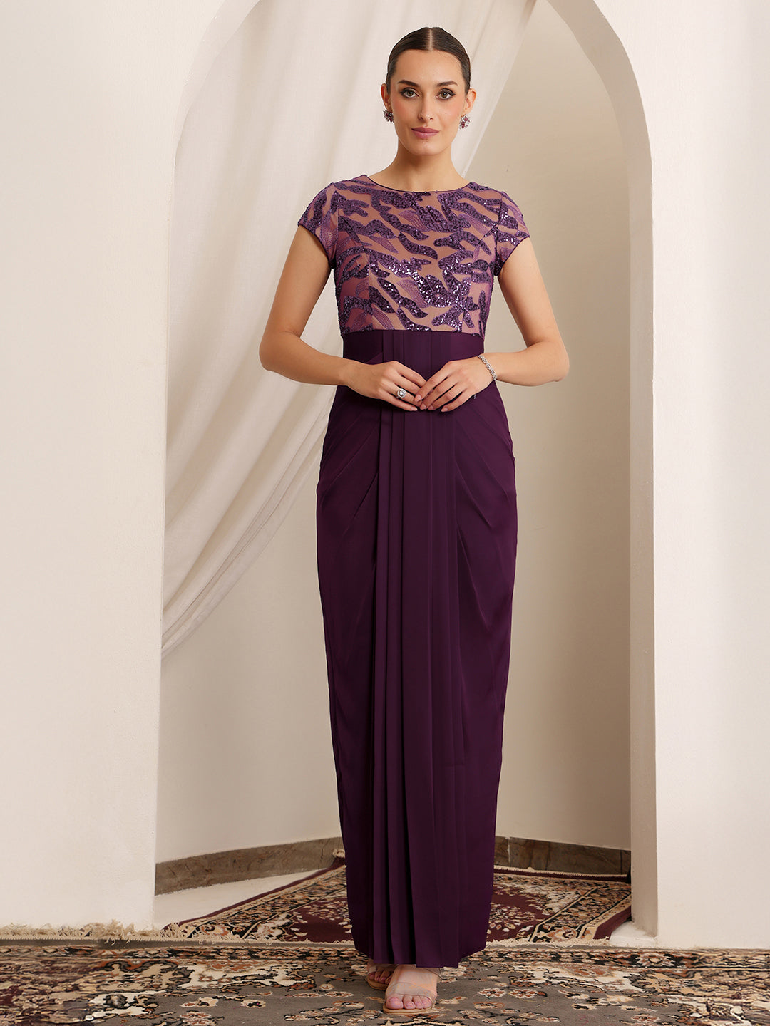 Women's Purple Round Neck Short Sleeve Embellished Pleated Satin Maxi Dress