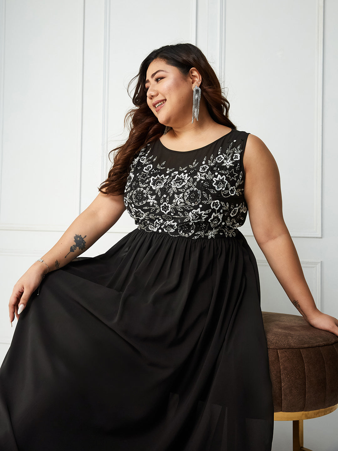 Body Bliss Black Solid Sequin Embroidery Maxi Dress